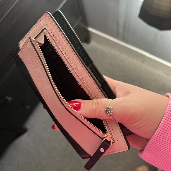 Kate Spade Wallet - Picture 4 of 4